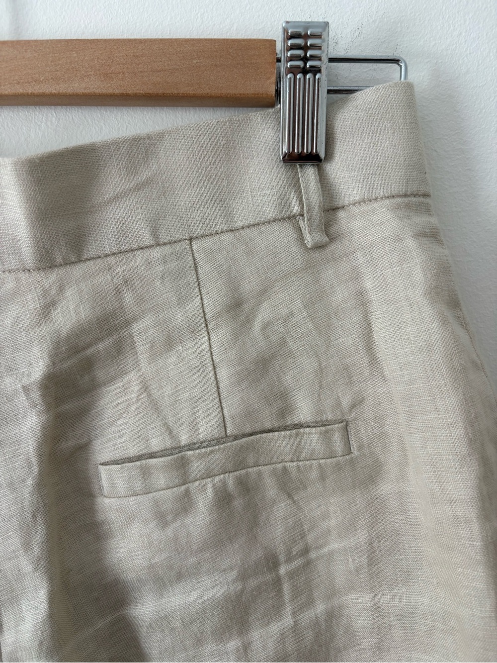 Maison Cécile 100% Linen Pleated Shorts Beige Minimalist Luxury Size Medium - Picture 6 of 6
